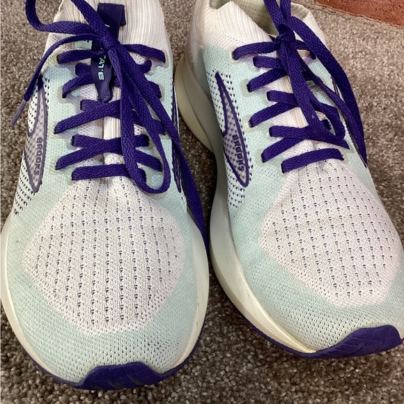 Brooks levitate 5 stealth fit womens running shoes size 8 - Picture 3 of 6